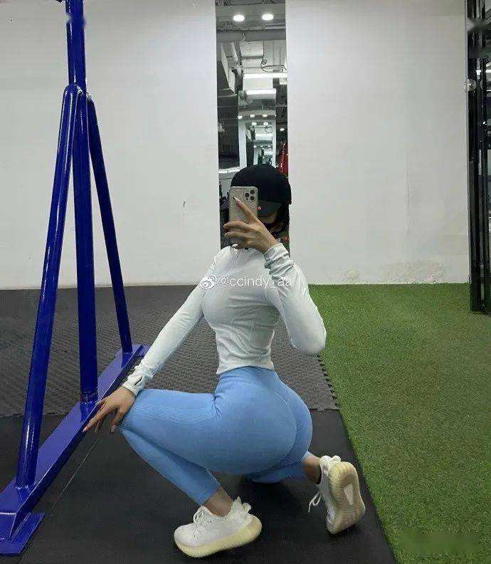 冲突进入第26天，伊朗核电站再遭袭，特朗普又称美伊谈判中